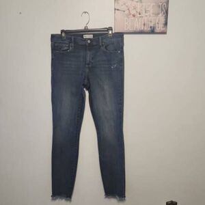 GAP size 32T 32 Tall True Skinny Jeans Distressed